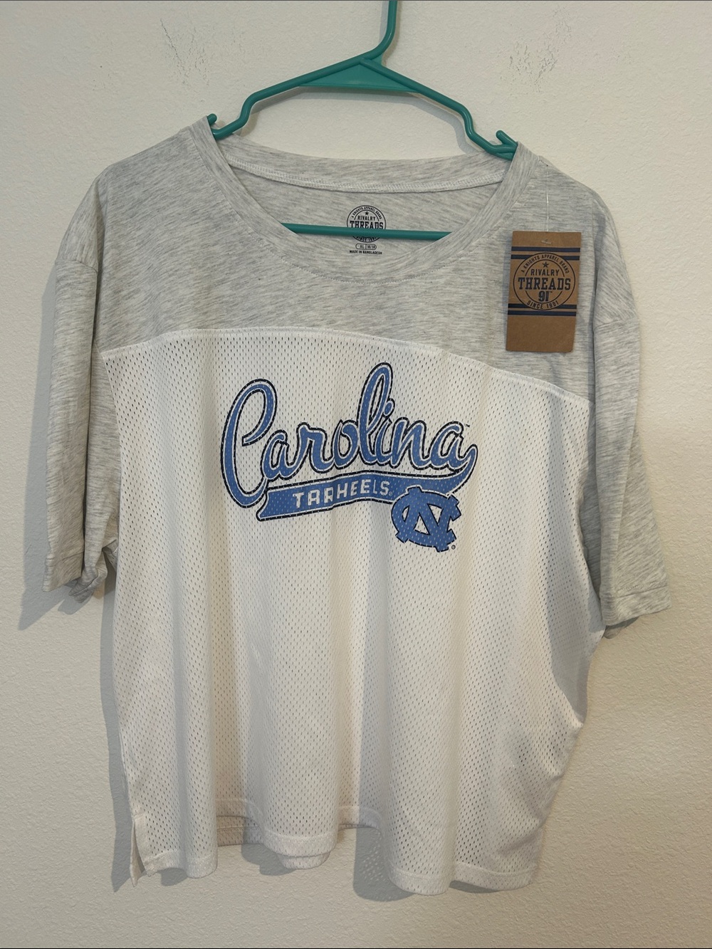 Rivalry Threads White and Heather Gray Carolina Tar Heels Short Sleeve Tee